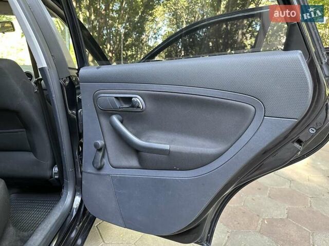 Черный Сеат Кордоба, объемом двигателя 1.98 л и пробегом 135 тыс. км за 4200 $, фото 12 на Automoto.ua