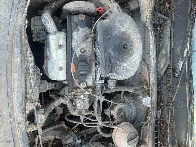 Красный Сеат Кордоба, объемом двигателя 1.6 л и пробегом 200 тыс. км за 621 $, фото 11 на Automoto.ua