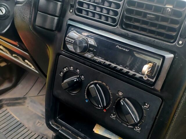 Красный Сеат Кордоба, объемом двигателя 1.4 л и пробегом 600 тыс. км за 1200 $, фото 3 на Automoto.ua