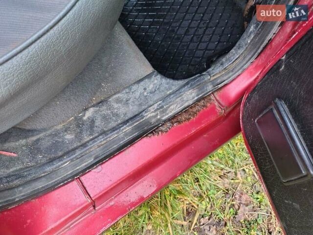 Червоний Сеат Cordoba, об'ємом двигуна 1.39 л та пробігом 250 тис. км за 750 $, фото 5 на Automoto.ua