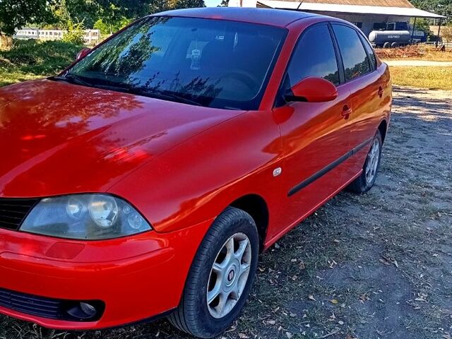 Червоний Сеат Cordoba, об'ємом двигуна 1.4 л та пробігом 270 тис. км за 3350 $, фото 5 на Automoto.ua