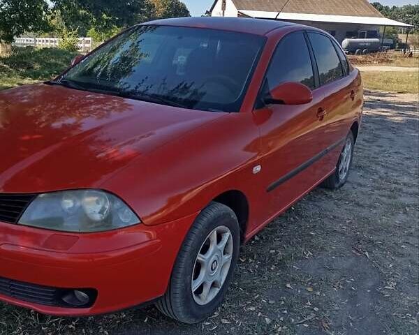 Красный Сеат Кордоба, объемом двигателя 1.4 л и пробегом 270 тыс. км за 3200 $, фото 5 на Automoto.ua