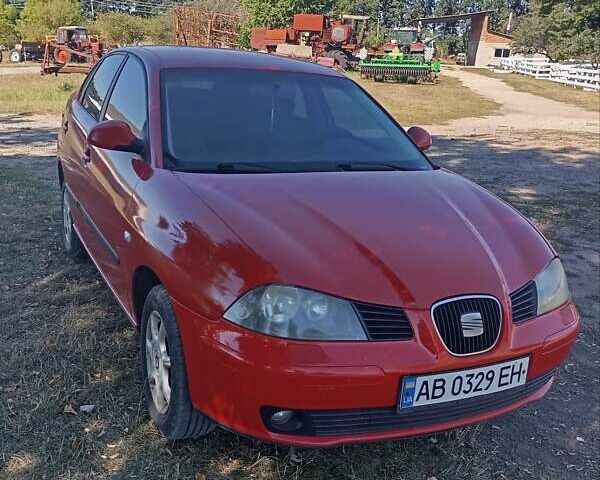Красный Сеат Кордоба, объемом двигателя 1.4 л и пробегом 270 тыс. км за 3200 $, фото 4 на Automoto.ua