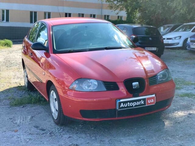 Червоний Сеат Cordoba, об'ємом двигуна 1.4 л та пробігом 166 тис. км за 4830 $, фото 2 на Automoto.ua