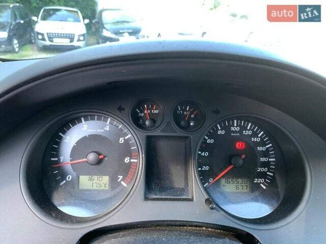 Червоний Сеат Cordoba, об'ємом двигуна 1.4 л та пробігом 166 тис. км за 4830 $, фото 26 на Automoto.ua