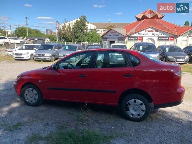 Червоний Сеат Cordoba, об'ємом двигуна 1.4 л та пробігом 166 тис. км за 4830 $, фото 7 на Automoto.ua