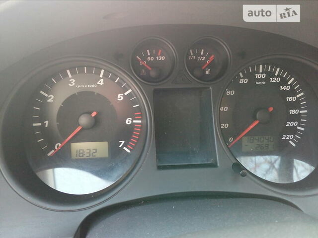 Красный Сеат Кордоба, объемом двигателя 1.4 л и пробегом 217 тыс. км за 3300 $, фото 7 на Automoto.ua