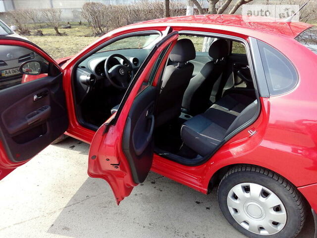 Красный Сеат Кордоба, объемом двигателя 1.4 л и пробегом 217 тыс. км за 3300 $, фото 5 на Automoto.ua