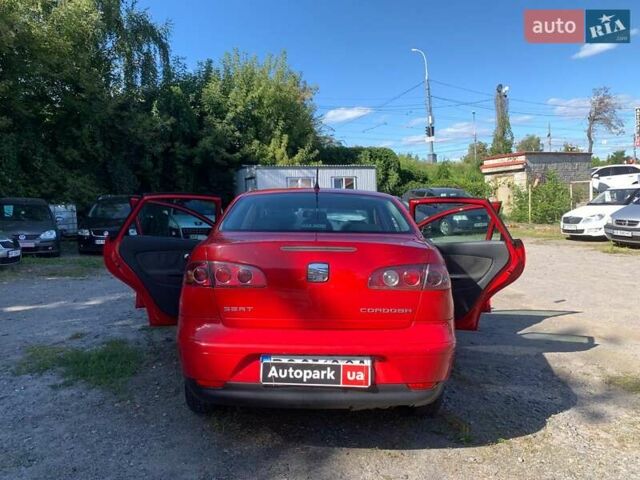 Червоний Сеат Cordoba, об'ємом двигуна 1.4 л та пробігом 166 тис. км за 4830 $, фото 12 на Automoto.ua