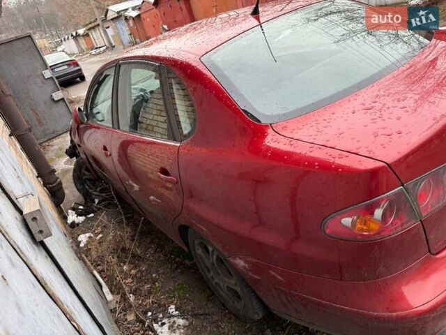 Красный Сеат Кордоба, объемом двигателя 2 л и пробегом 182 тыс. км за 1800 $, фото 2 на Automoto.ua