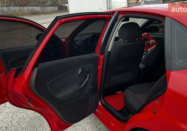 Красный Сеат Кордоба, объемом двигателя 1.98 л и пробегом 285 тыс. км за 3500 $, фото 35 на Automoto.ua