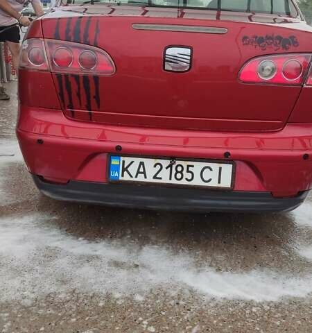 Красный Сеат Кордоба, объемом двигателя 1.98 л и пробегом 160 тыс. км за 3500 $, фото 7 на Automoto.ua