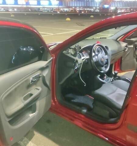 Красный Сеат Кордоба, объемом двигателя 1.98 л и пробегом 238 тыс. км за 4500 $, фото 8 на Automoto.ua