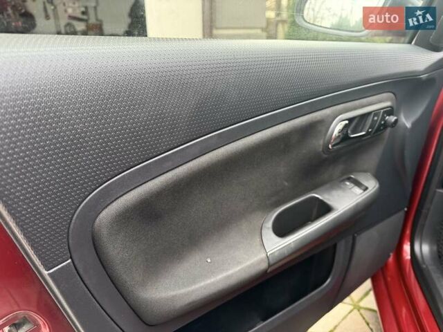 Красный Сеат Кордоба, объемом двигателя 1.98 л и пробегом 160 тыс. км за 3300 $, фото 26 на Automoto.ua