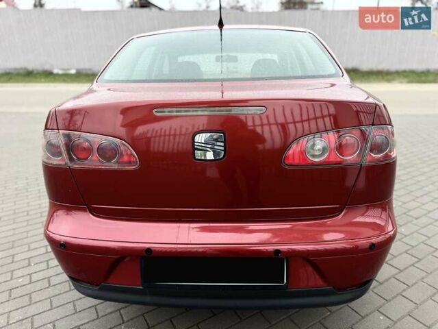 Красный Сеат Кордоба, объемом двигателя 1.98 л и пробегом 161 тыс. км за 3650 $, фото 12 на Automoto.ua