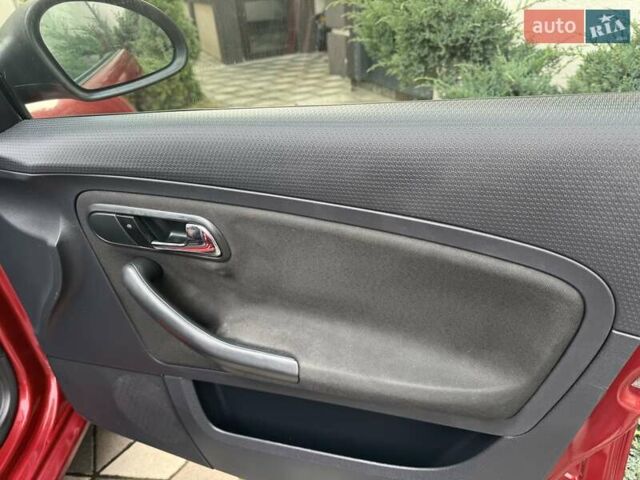 Красный Сеат Кордоба, объемом двигателя 1.98 л и пробегом 160 тыс. км за 3300 $, фото 23 на Automoto.ua