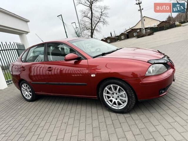 Красный Сеат Кордоба, объемом двигателя 1.98 л и пробегом 161 тыс. км за 3650 $, фото 6 на Automoto.ua