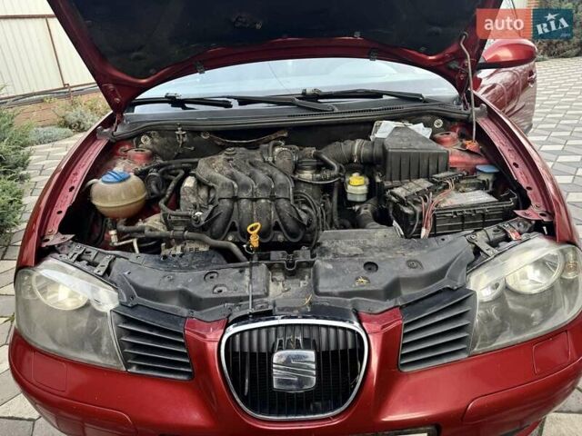 Красный Сеат Кордоба, объемом двигателя 1.98 л и пробегом 160 тыс. км за 3300 $, фото 30 на Automoto.ua