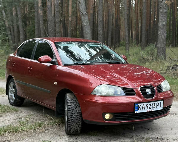 Красный Сеат Кордоба, объемом двигателя 1.98 л и пробегом 254 тыс. км за 4300 $, фото 1 на Automoto.ua