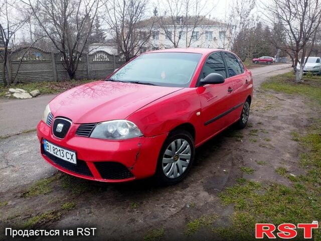 Красный Сеат Кордоба, объемом двигателя 1.4 л и пробегом 300 тыс. км за 2650 $, фото 6 на Automoto.ua