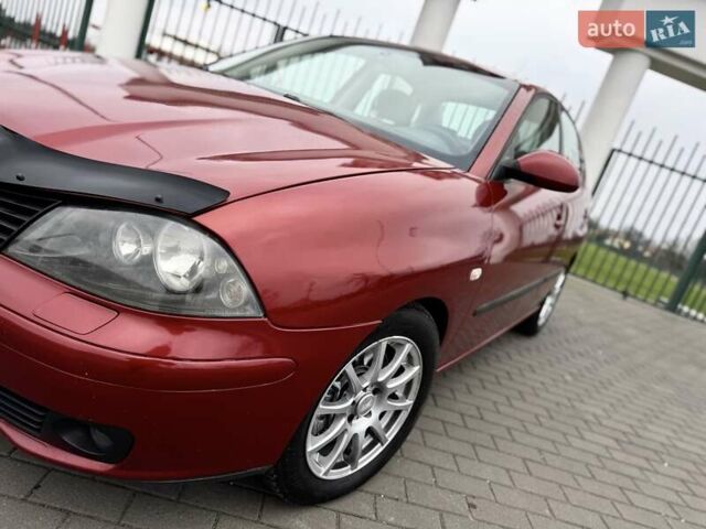 Красный Сеат Кордоба, объемом двигателя 1.98 л и пробегом 161 тыс. км за 3650 $, фото 11 на Automoto.ua