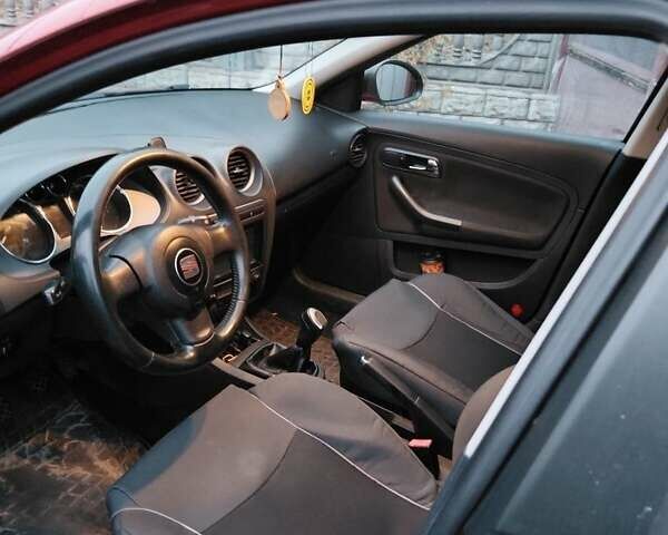 Сеат Кордоба 2008 в Днепре (Днепропетровске) на Automoto.ua Красный Сеат Кордоба, объемом двигателя 2 л и пробегом 245 тыс. км за 4500 $, фото 3 на Automoto.ua