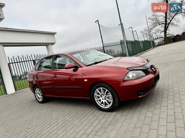 Красный Сеат Кордоба, объемом двигателя 1.98 л и пробегом 161 тыс. км за 3650 $, фото 8 на Automoto.ua