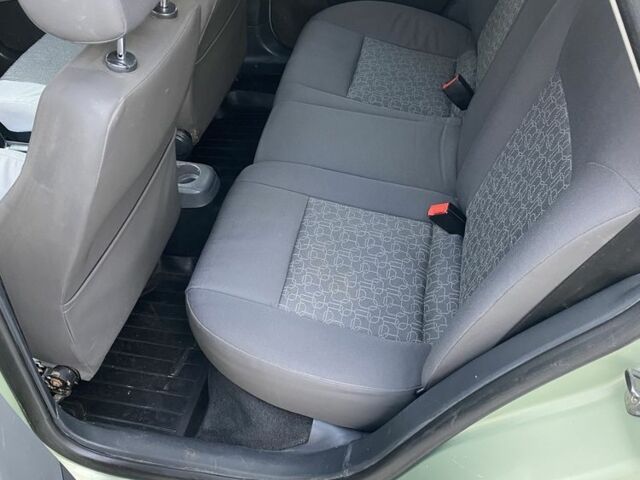 Сеат Кордоба 2006 в Гусятине на Automoto.ua Сеат Кордоба, объемом двигателя 1.4 л и пробегом 100 тыс. км за 3000 $, фото 10 на Automoto.ua