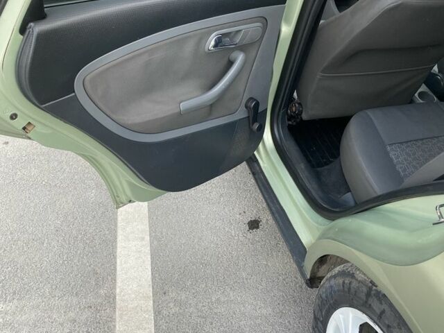 Сеат Кордоба 2006 в Гусятине на Automoto.ua Сеат Кордоба, объемом двигателя 1.4 л и пробегом 100 тыс. км за 3000 $, фото 9 на Automoto.ua