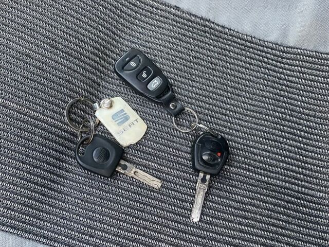 Сеат Кордоба 2006 в Гусятине на Automoto.ua Сеат Кордоба, объемом двигателя 1.4 л и пробегом 100 тыс. км за 3000 $, фото 13 на Automoto.ua