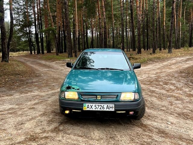Сеат Кордоба, объемом двигателя 16 л и пробегом 0 тыс. км за 900 $, фото 1 на Automoto.ua