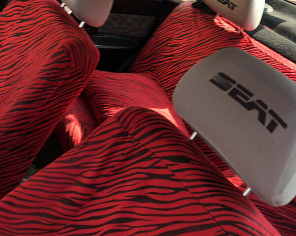 Сеат Кордоба, объемом двигателя 1.6 л и пробегом 300 тыс. км за 1800 $, фото 5 на Automoto.ua