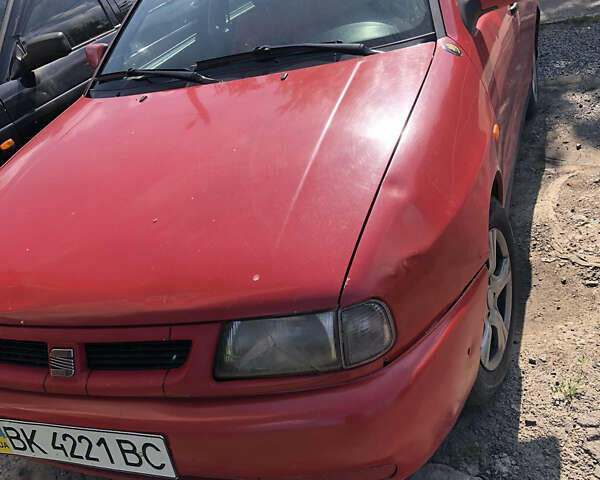 Сеат Кордоба, объемом двигателя 1.6 л и пробегом 300 тыс. км за 1800 $, фото 1 на Automoto.ua