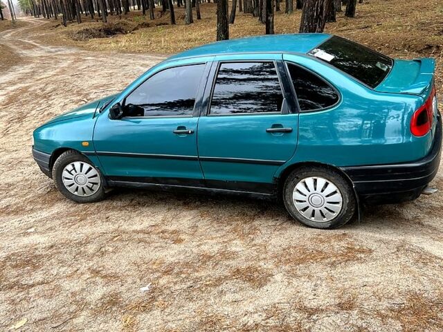 Сеат Кордоба, объемом двигателя 16 л и пробегом 0 тыс. км за 900 $, фото 6 на Automoto.ua