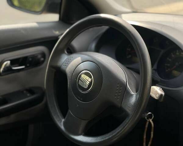 Сеат Cordoba, об'ємом двигуна 1.4 л та пробігом 261 тис. км за 4200 $, фото 10 на Automoto.ua