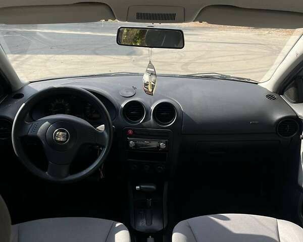 Сеат Cordoba, об'ємом двигуна 1.4 л та пробігом 261 тис. км за 4200 $, фото 12 на Automoto.ua