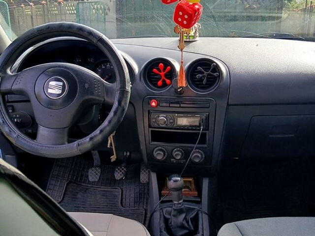 Сеат Кордоба, объемом двигателя 1.4 л и пробегом 0 тыс. км за 4300 $, фото 4 на Automoto.ua