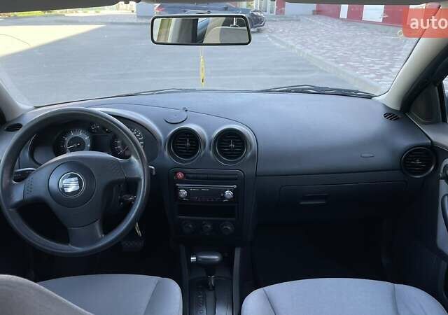 Сеат Cordoba, об'ємом двигуна 1.4 л та пробігом 261 тис. км за 4550 $, фото 12 на Automoto.ua