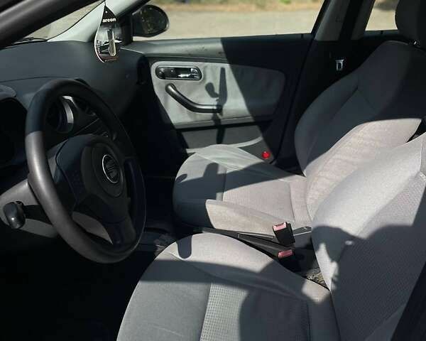 Сеат Cordoba, об'ємом двигуна 1.4 л та пробігом 261 тис. км за 4200 $, фото 8 на Automoto.ua