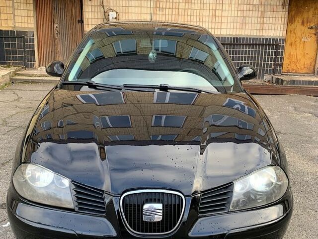 Сеат Кордоба, объемом двигателя 2 л и пробегом 226 тыс. км за 3200 $, фото 2 на Automoto.ua
