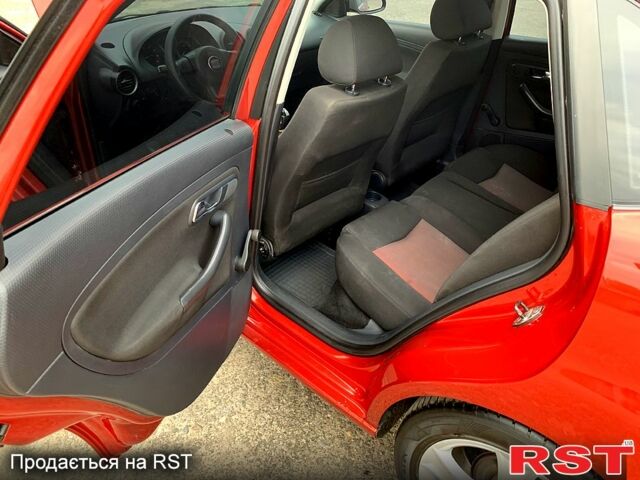 Сеат Cordoba, об'ємом двигуна 2 л та пробігом 195 тис. км за 4600 $, фото 6 на Automoto.ua