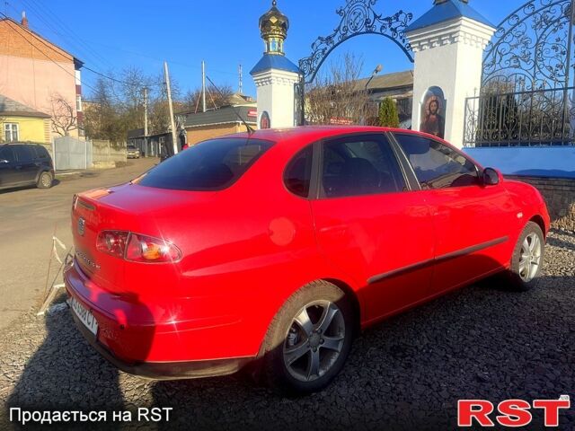 Сеат Кордоба, объемом двигателя 2 л и пробегом 179 тыс. км за 4350 $, фото 3 на Automoto.ua