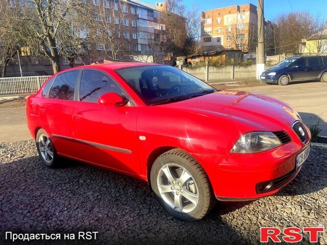 Сеат Кордоба, объемом двигателя 2 л и пробегом 179 тыс. км за 4350 $, фото 2 на Automoto.ua