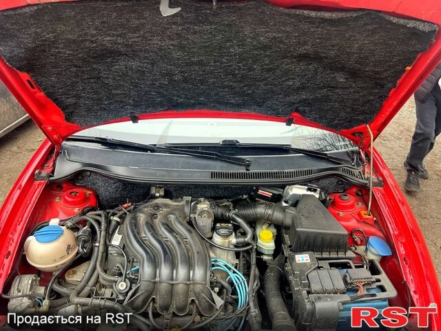 Сеат Кордоба, объемом двигателя 2 л и пробегом 179 тыс. км за 4350 $, фото 7 на Automoto.ua