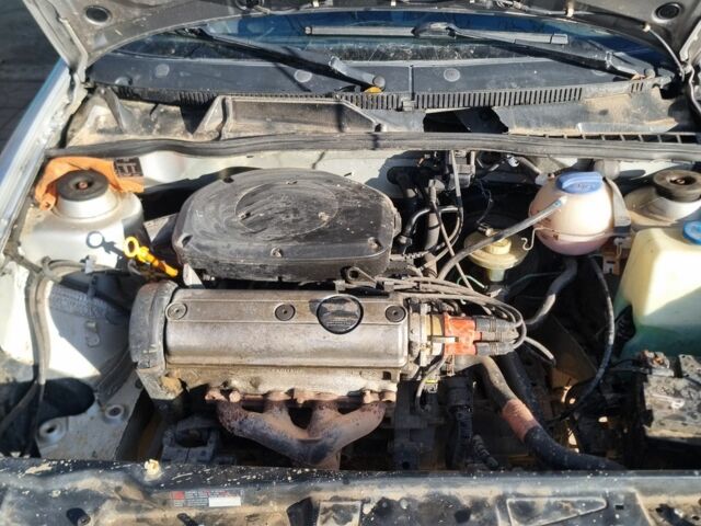 Серый Сеат Кордоба, объемом двигателя 1 л и пробегом 240 тыс. км за 1000 $, фото 4 на Automoto.ua