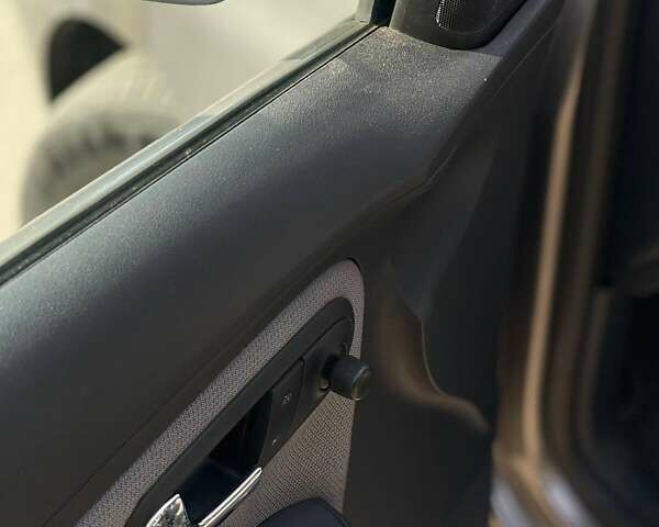 Серый Сеат Кордоба, объемом двигателя 1.4 л и пробегом 261 тыс. км за 4200 $, фото 21 на Automoto.ua