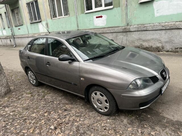 Серый Сеат Кордоба, объемом двигателя 1.2 л и пробегом 250 тыс. км за 2950 $, фото 11 на Automoto.ua