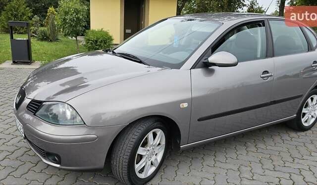 Сірий Сеат Cordoba, об'ємом двигуна 1.4 л та пробігом 200 тис. км за 5450 $, фото 43 на Automoto.ua