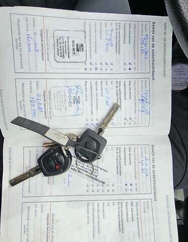 Сірий Сеат Cordoba, об'ємом двигуна 1.4 л та пробігом 200 тис. км за 5450 $, фото 45 на Automoto.ua