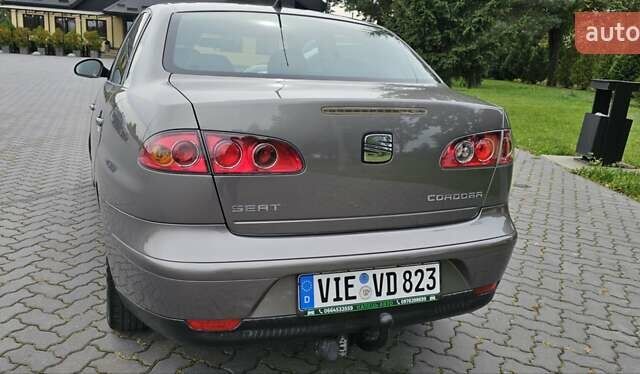 Сірий Сеат Cordoba, об'ємом двигуна 1.4 л та пробігом 200 тис. км за 5450 $, фото 38 на Automoto.ua